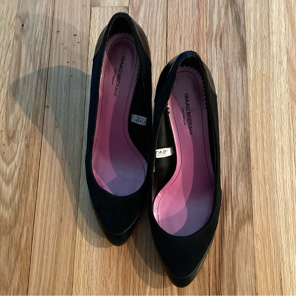 EUC ISAAC MIZRAHI for Target Black suede and patent pumps. Size 9.5.  3 in heel - Picture 5 of 14